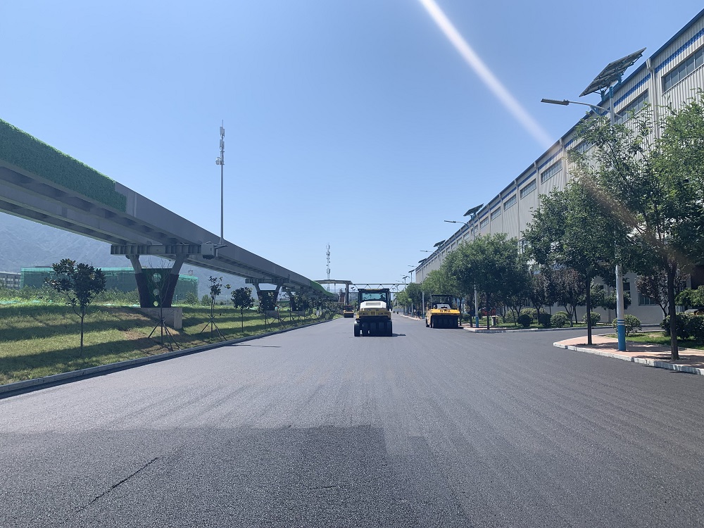 沥青混凝土项目施工